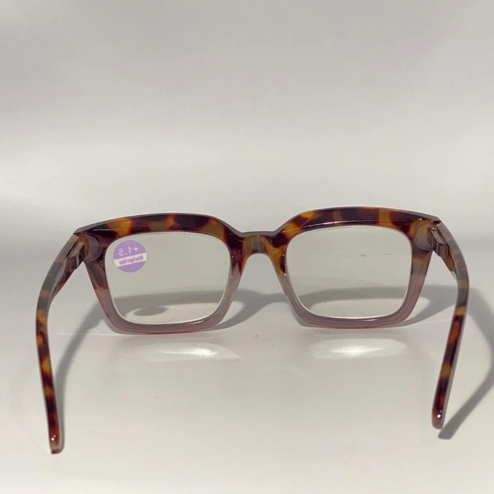 @lwaltsak Claudia 1.5 Tortoise Reading Glasses Square Concave  Readers NWT